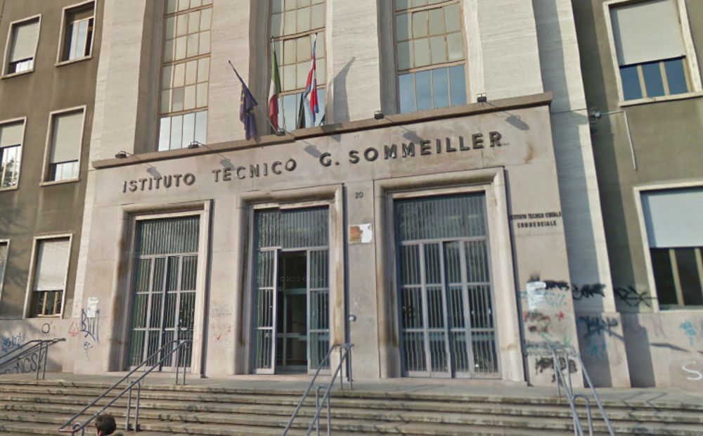 Istituto tecnico commerciale 